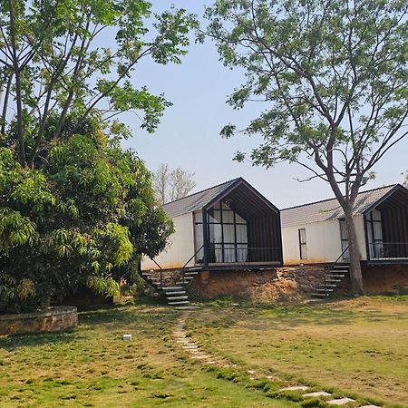 Aura Farms - Private Pool Cottages Rāmanagaram Extérieur photo
