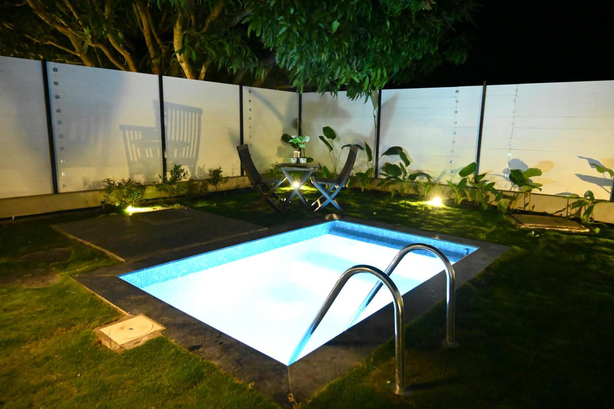 Aura Farms - Private Pool Cottages Rāmanagaram Extérieur photo