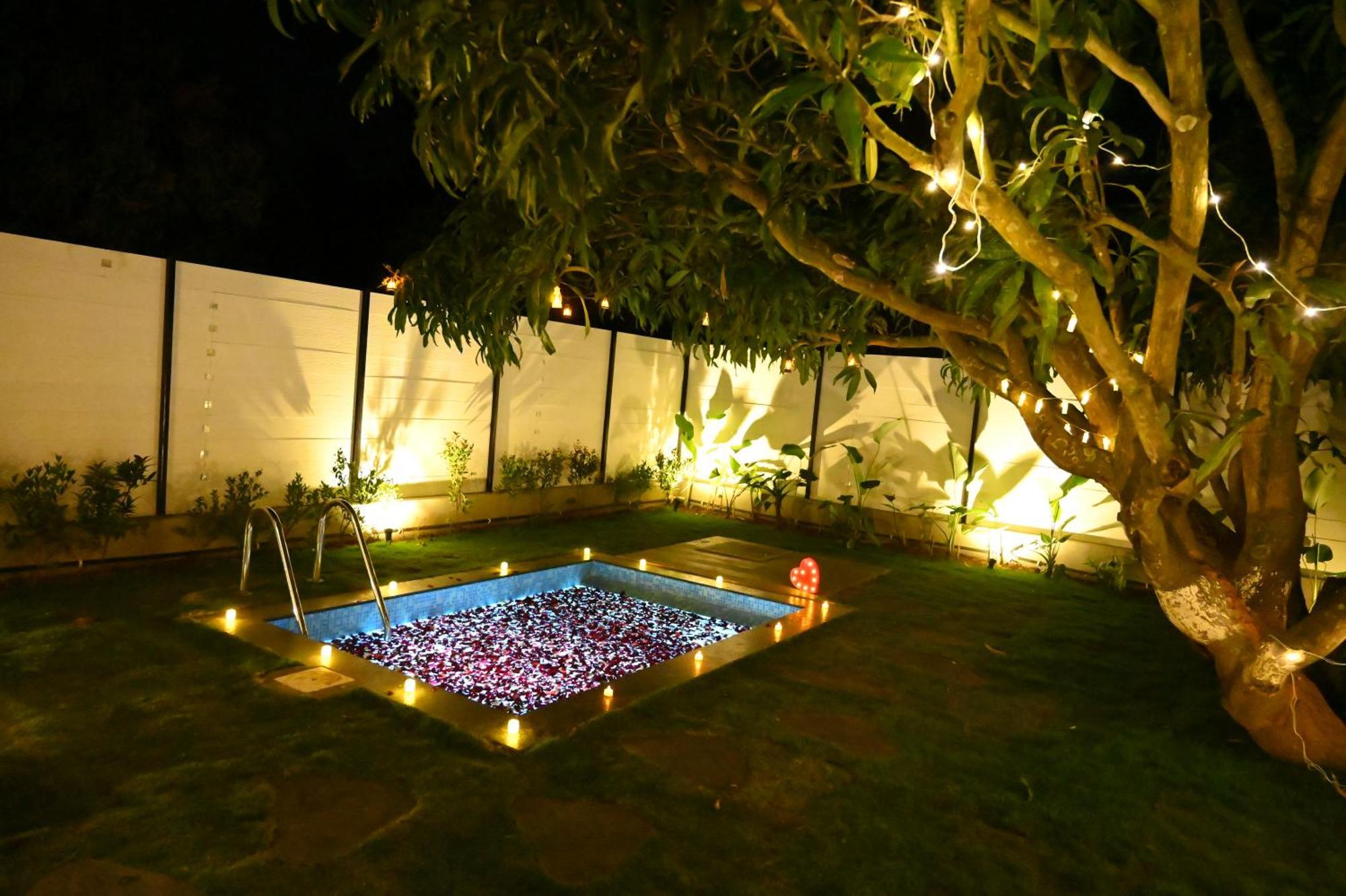 Aura Farms - Private Pool Cottages Rāmanagaram Extérieur photo