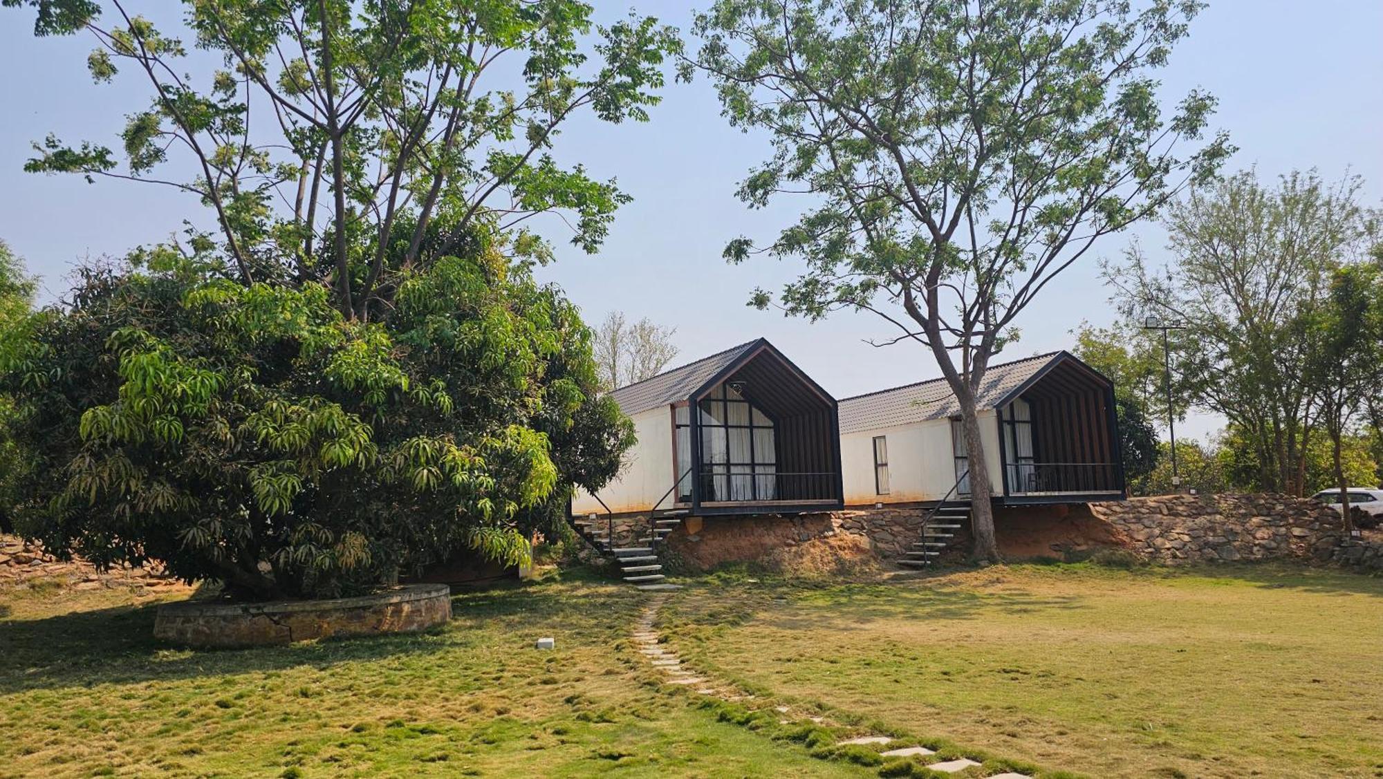 Aura Farms - Private Pool Cottages Rāmanagaram Extérieur photo