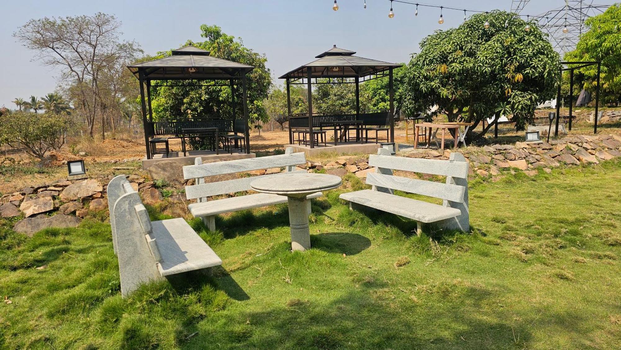 Aura Farms - Private Pool Cottages Rāmanagaram Extérieur photo