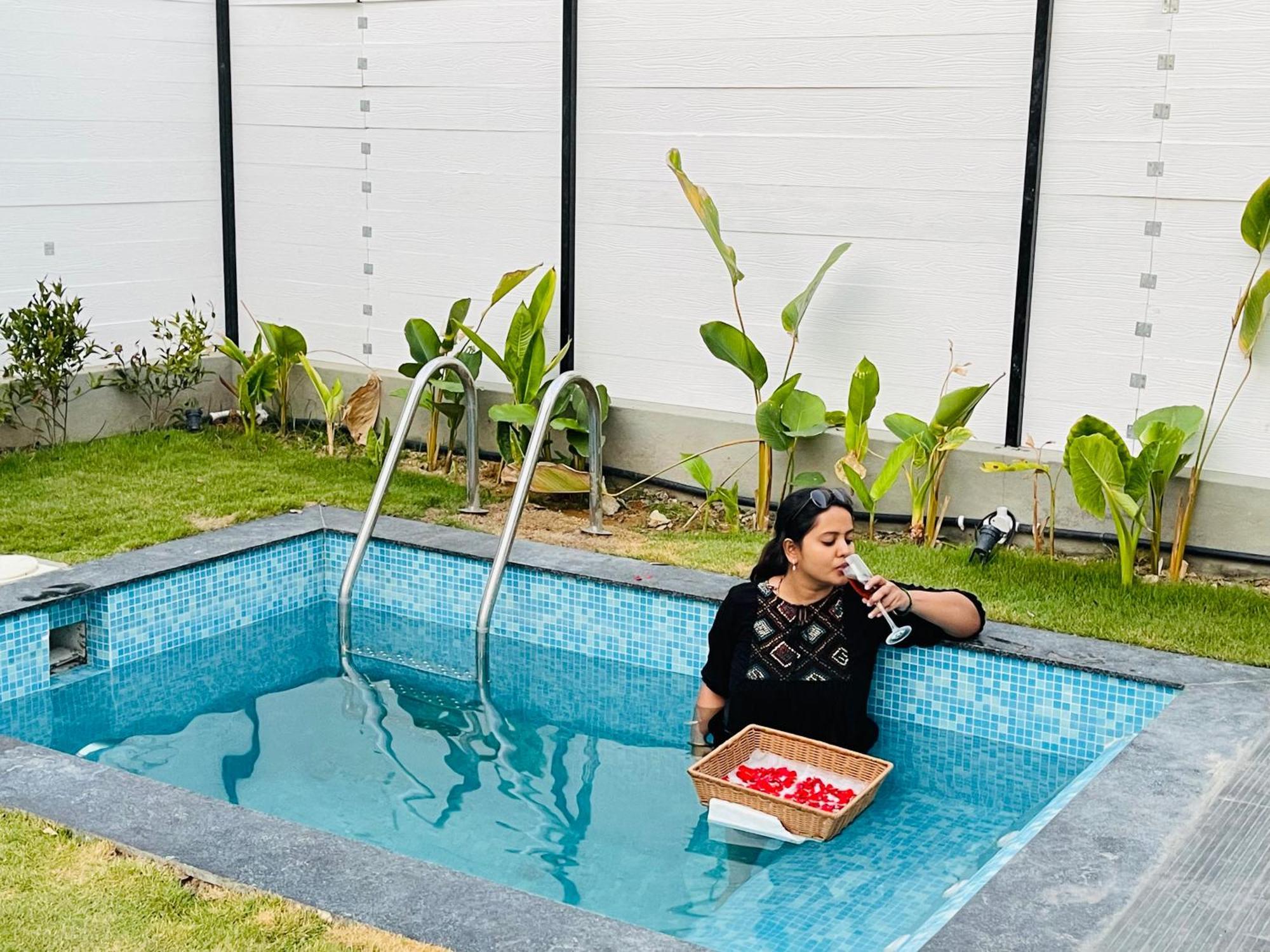 Aura Farms - Private Pool Cottages Rāmanagaram Extérieur photo